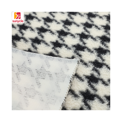 Doux fait sur commande et tissu pelucheux 58/60 pouces de fourrure de Faux de modèle d'anti charge statique