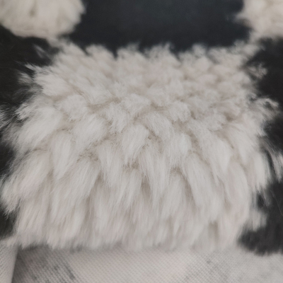 Le tissu mou 500gsm de fourrure de lapin de polyester a imprimé le faux de plaid pour le manteau d'hiver