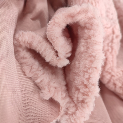 Tissu rose d'ouatine de Sherpa de polyester couverture épaisse chaude d'hiver de 445 GM/M