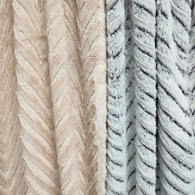 La chaîne 100% balayée de polyester de tissu de fourrure de Faux a tricoté l'ouatine de picovolte
