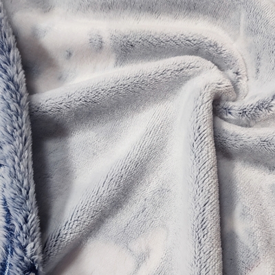 Tissu 100% d'ouatine de flanelle de polyester 150D 350gsm pour la couverture chaude de literie