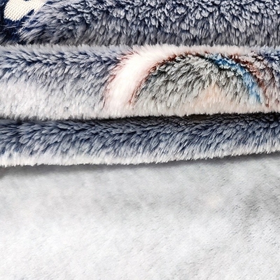 Tissu 100% d'ouatine de flanelle de polyester 150D 350gsm pour la couverture chaude de literie