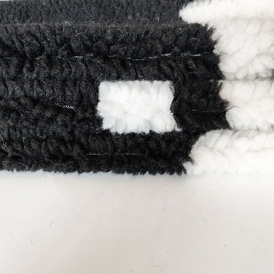 le polyester 650gsm 100% Sherpa doux tondent le tissu pour le fil de sac à main de veste teint