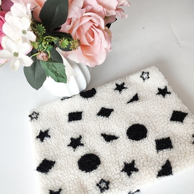 Le fil noir et blanc de jacquard de tissu d'ouatine de Sherpa a teint pour le plancher Mats Pillow de Backoack