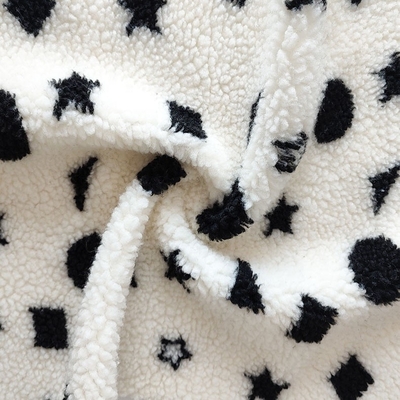 Le fil noir et blanc de jacquard de tissu d'ouatine de Sherpa a teint pour le plancher Mats Pillow de Backoack