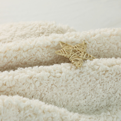 Le tissu lavable bouclé solide de Sherpa pour le manteau chaud d'hiver couvre le vêtement de Pillowslip