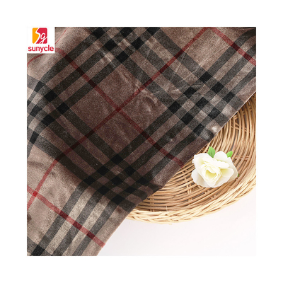 Le plaid de couleur de café a modelé le tissu 240gsm de velours pour le pantalon de rideau en Pillowslip